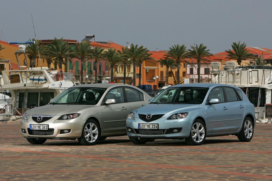  Mazda3 2003 года  (фото 18 из 142)